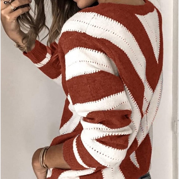 New Without 🏷️ Tags Women’s Striped V Neck Sweater - Picture 9 of 10